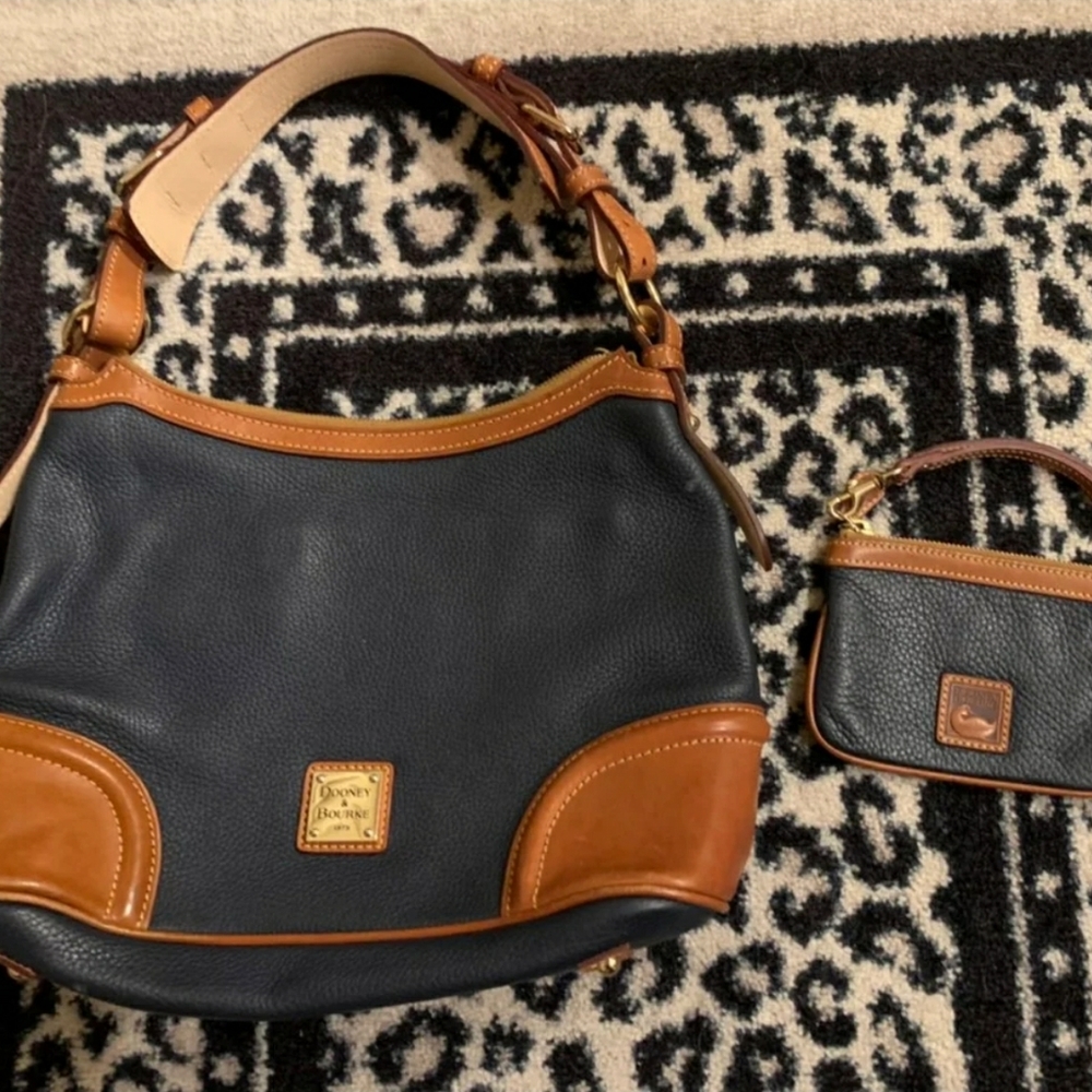 Dooney & Bourke